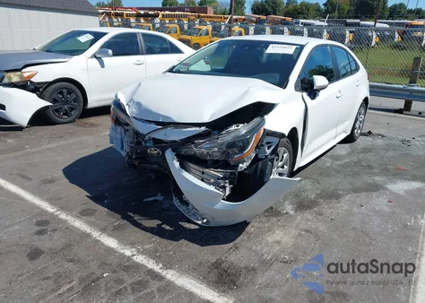 2021 Toyota Corolla Le z USA, uszkodzony, nr VIN 5YFEPMAE3MP247317